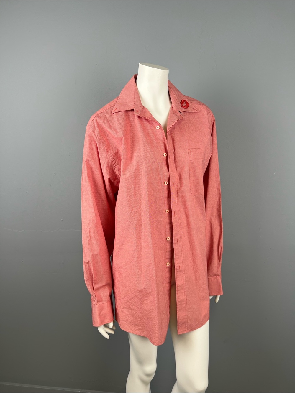 Tommy Hilfiger Men's 100% Cotton Long-Sleeve Shirt with Glitter Kiss on Lapel
